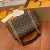 gucciaaa-38673-gallery-75438-07a92bea98c2d827 N40108 女士肩背斜背包・摩登造型焦點|使用場景與整體比例