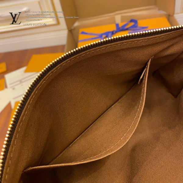gucciaaa-38677-gallery-75490-8e42953996194a26 M40712 晚宴包手拿包・摩登造型焦點|商品實拍視角 09