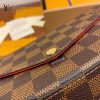 gucciaaa-38679-gallery-75521-5f8008322755e783 N63032 三件套手包斜背包・摩登造型焦點|商品實拍視角 04