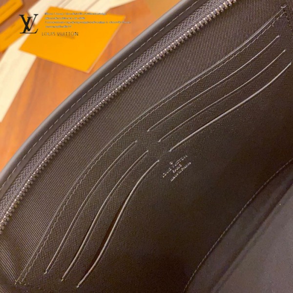 gucciaaa-38680-gallery-75531-52ecb54122be190a M61692 手包・摩登造型焦點|商品實拍視角 05