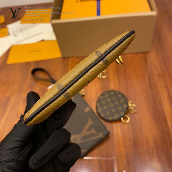 gucciaaa-38681-gallery-75545-b727bf973e05fcec M68756 三合一手包・摩登造型焦點|商品實拍視角 09