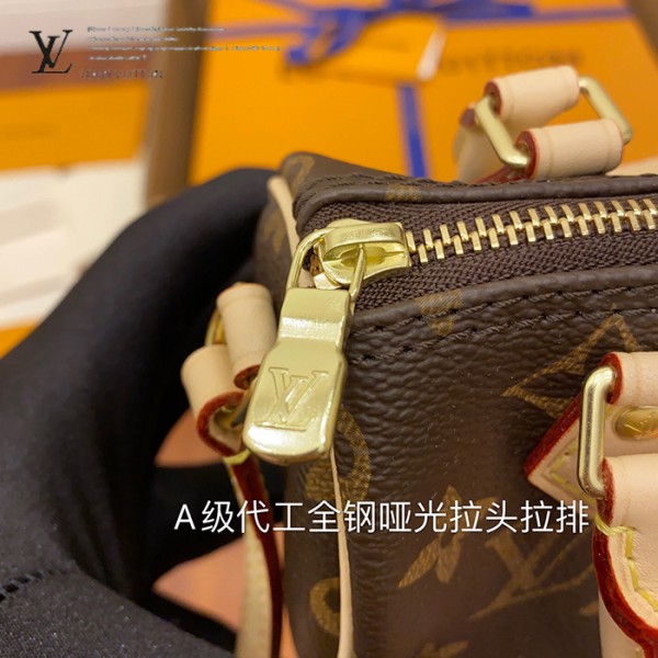 gucciaaa-38684-gallery-75575-f66033d1c9549633 M61252 NANO mini枕頭包・摩登造型焦點|商品實拍視角 07