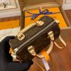 gucciaaa-38684-gallery-75582-9fcb7aabb356963d M61252 NANO mini枕頭包・摩登造型焦點|商品實拍視角 14