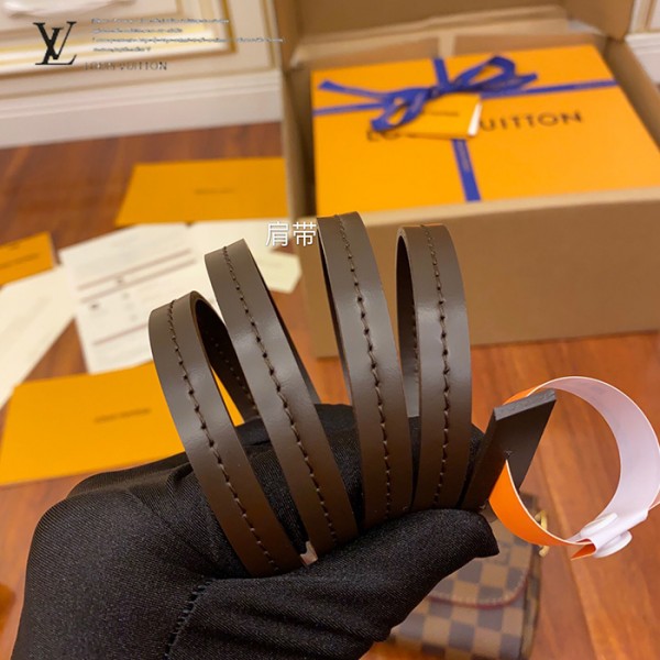 gucciaaa-38685-gallery-75587-a94999f7e7b3538a N41276 小號斜背包・摩登造型焦點|商品實拍視角 05
