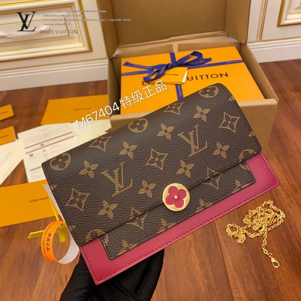 gucciaaa-38687-gallery-75606-22d8c6503496cbca M67404 購物袋・摩登造型焦點|包款全貌與整體比例