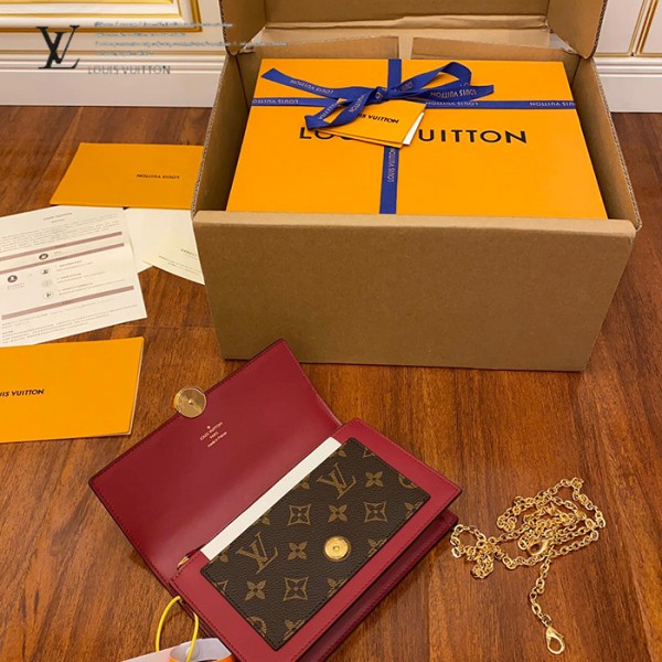 gucciaaa-38687-gallery-75611-9776b9bf5699d157 M67404 購物袋・摩登造型焦點|商品實拍視角 10