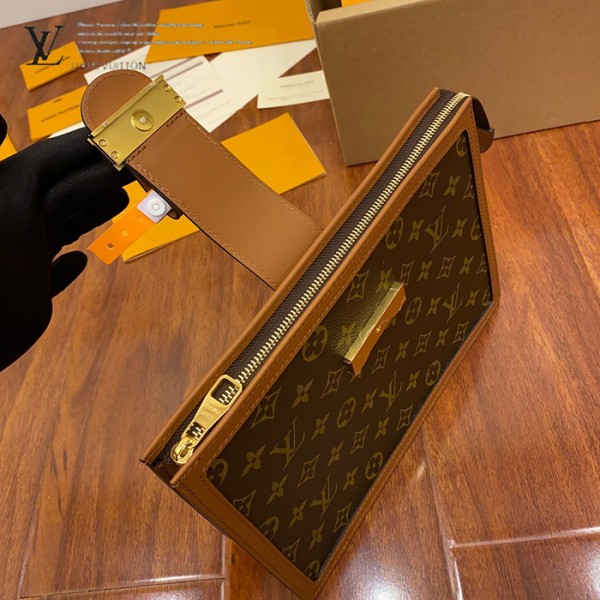 gucciaaa-38689-gallery-75634-949812596009fb5f M69184 LV正品級手包化妝包