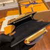 gucciaaa-38690-gallery-75649-367486de7738b60c M68621 達芙妮MINI郵差包・摩登造型焦點|商品實拍視角 12