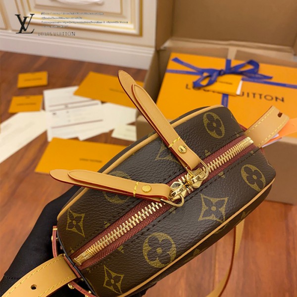 gucciaaa-38692-gallery-75677-d3fc8089f3baf023 M45149 女士蘋果包・摩登造型焦點|商品實拍視角 11
