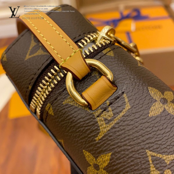 gucciaaa-38693-gallery-75688-03d19bc24eb2e1db M44914 手機包・摩登造型焦點|商品實拍視角 04
