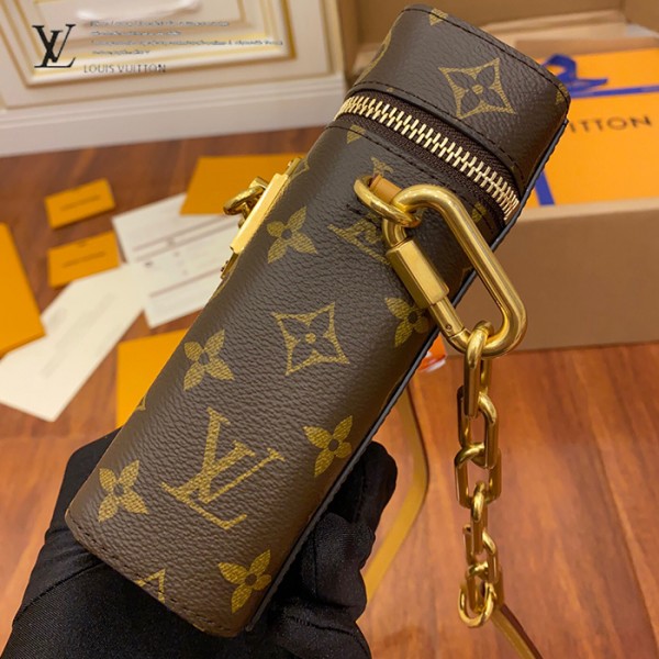 gucciaaa-38693-gallery-75692-ab1b148e1eeea17d M44914 手機包・摩登造型焦點|商品實拍視角 08