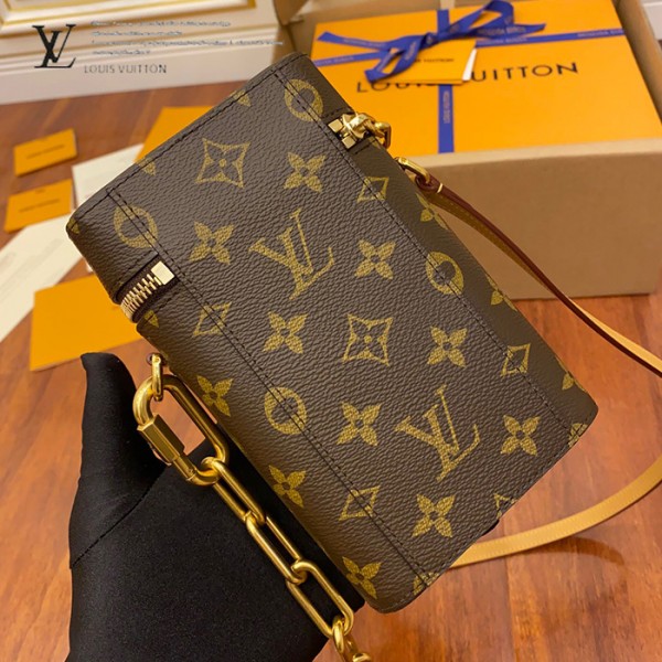 gucciaaa-38693-gallery-75695-cb3cf39833122df0 M44914 手機包・摩登造型焦點|商品實拍視角 10