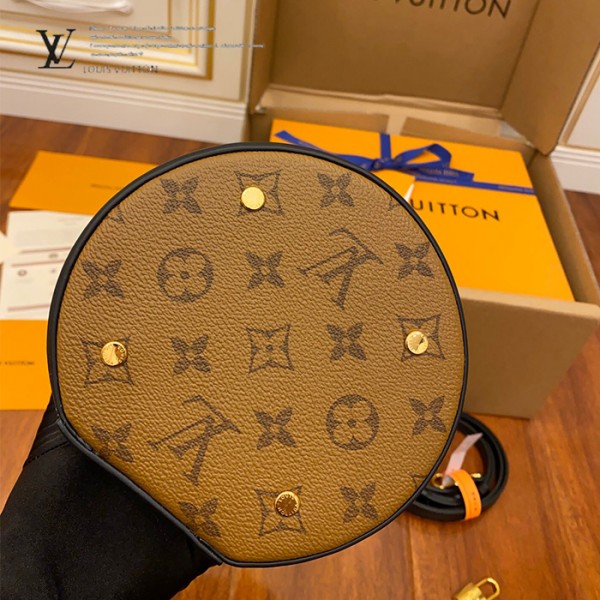gucciaaa-38695-gallery-75713-66b61db6117ac941 M43986 圓桶化妝包・摩登造型焦點|商品實拍視角 02