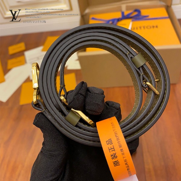 gucciaaa-38696-gallery-75731-e6f9d48e8646fa1f M44797 手提斜背包・摩登造型焦點|商品實拍視角 05