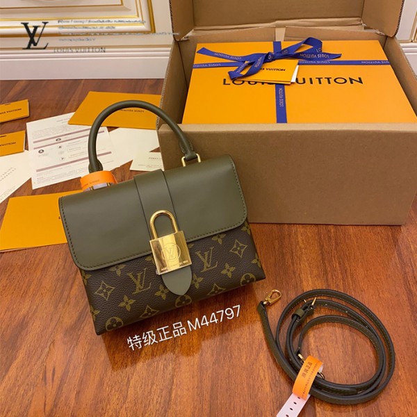 gucciaaa-38696-gallery-75735-7524dbee2c82fe2d M44797 手提斜背包・摩登造型焦點|包款全貌與整體比例