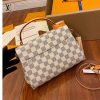 gucciaaa-38698-gallery-75760-cfc96f2d41f0c532 N41581 郵差包・摩登造型焦點|使用場景與整體比例