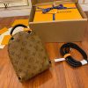 gucciaaa-38700-gallery-75781-1da09aa3a2a2e102 M42411 拼色背包雙肩包・摩登造型焦點|商品實拍視角 05