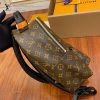 gucciaaa-38701-gallery-75791-68ee0bd89df22d9c M44871 背包雙肩包・摩登造型焦點|商品實拍視角 05