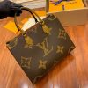 gucciaaa-38704-gallery-75830-9fe294b3bf42d526 M45321 購物袋・摩登造型焦點|商品實拍視角 08