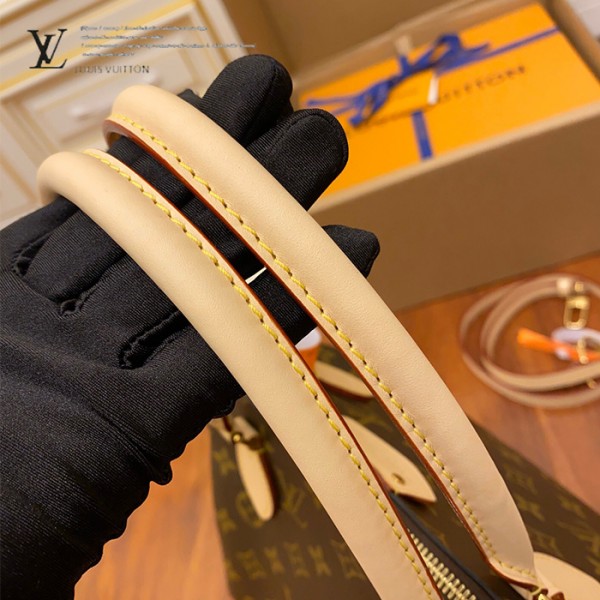 gucciaaa-38705-gallery-75848-fff266cc4df59b35 M48814 肩背包・摩登造型焦點|商品實拍視角 11