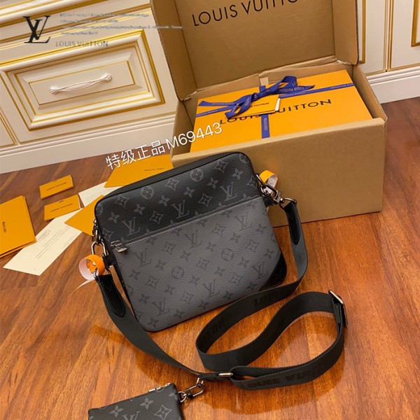 gucciaaa-38706-gallery-75854-4cb57b7fc521ae66 M69443 男士三合一郵差包・摩登造型焦點|包款全貌與整體比例