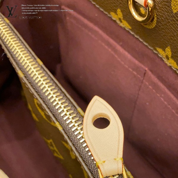 gucciaaa-38709-gallery-75903-ac31cf7adbf14993 M41055 小號蒙田包・摩登造型焦點|商品實拍視角 12