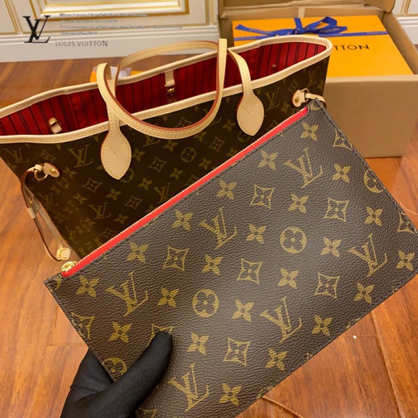 gucciaaa-38711-gallery-75932-bb5bb819f40497c5 M41177 NEVERFULL 購物袋・摩登造型焦點|商品實拍視角 09