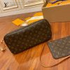 gucciaaa-38711-gallery-75936-f93d58fdd93bc7c5 M41177 NEVERFULL 購物袋・摩登造型焦點|商品實拍視角 12
