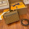 gucciaaa-38713-gallery-75969-e77b4e3514eececd M41465 拼色郵差包・摩登造型焦點|商品實拍視角 15