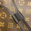 gucciaaa-38715-gallery-75995-16a0e26d7342d68e M44020 女士NOE水桶包・摩登造型焦點|商品實拍視角 04