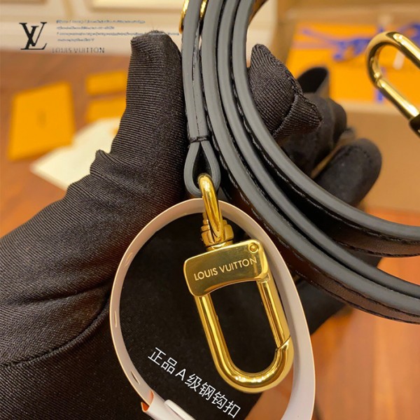 gucciaaa-38715-gallery-76004-eb90c9c0dbf577ed M44020 女士NOE水桶包・摩登造型焦點|商品實拍視角 12
