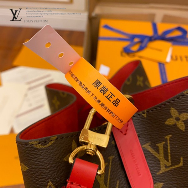 gucciaaa-38716-gallery-76012-bd72aaf9f4d168de M44021 水桶包・摩登造型焦點|商品實拍視角 07