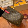 gucciaaa-38716-gallery-76014-e1259d7d9ab8fc4c M44021 水桶包・摩登造型焦點|商品實拍視角 09