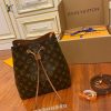 gucciaaa-38718-gallery-76026-25b18642378c0f54 M44887 水桶包・摩登造型焦點|包款全貌與整體比例