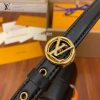 gucciaaa-38720-gallery-76048-d105a6fde1d6c387 M55948 女士郵差包・摩登造型焦點|商品實拍視角 05