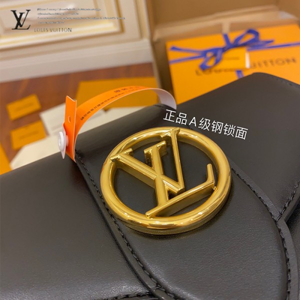 gucciaaa-38720-gallery-76051-4fd8fc9e758d5f9f M55948 女士郵差包・摩登造型焦點|商品實拍視角 08